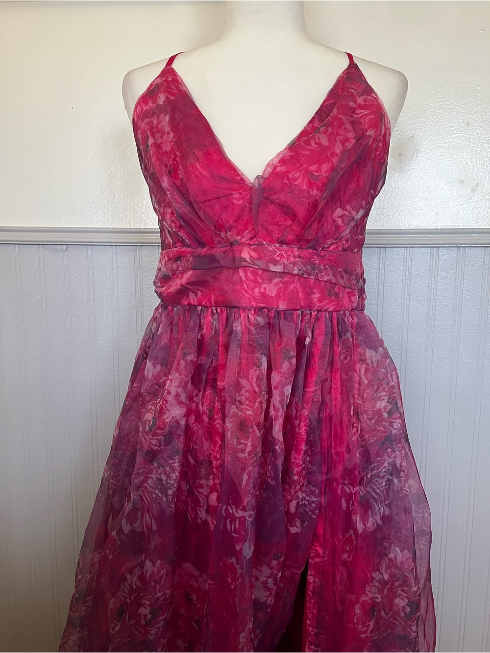 NWT Lulu’s “Romance That Wows” Pink Organza Dress